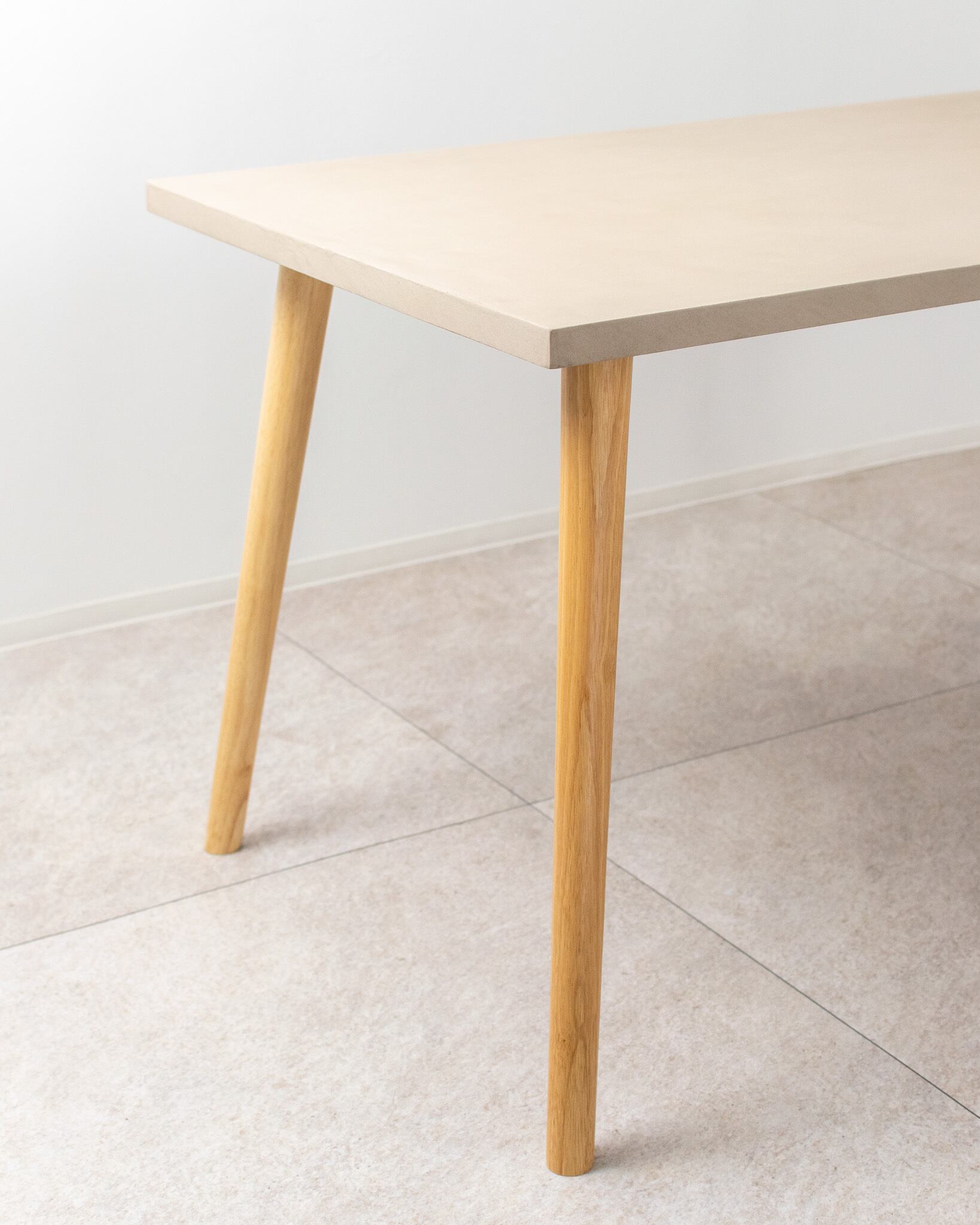 「サイズ・カラーを選べる」Mono Dining Table(幅150〜155cm・奥行70〜90cm)