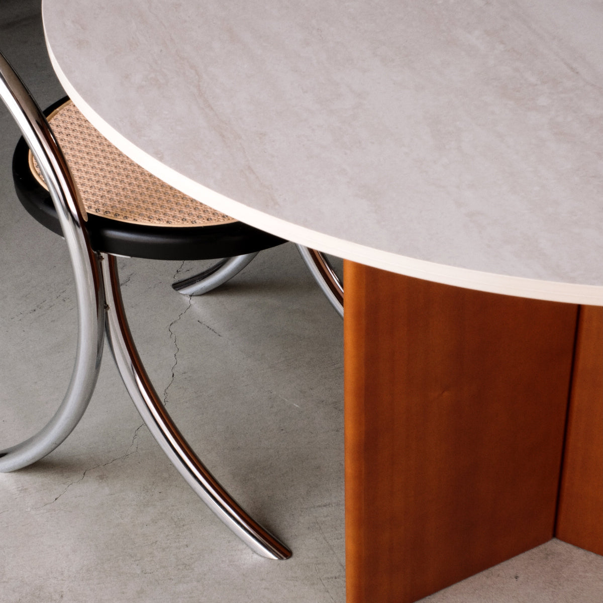 OUTLET】Stone Flow Table | 天然石・トラバーチン×コンクリート