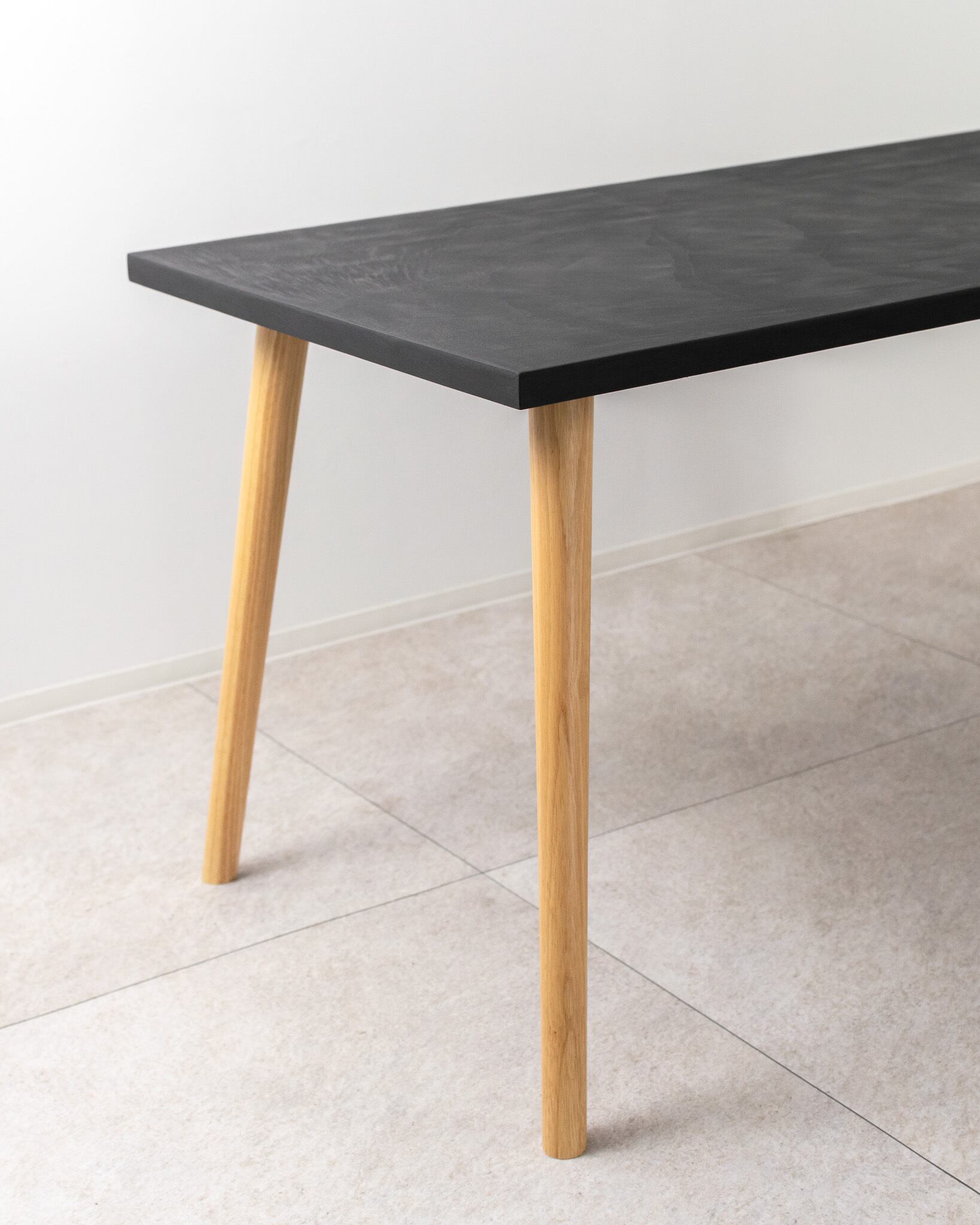 「サイズ・カラーを選べる」Mono Dining Table(幅150〜155cm・奥行70〜90cm)